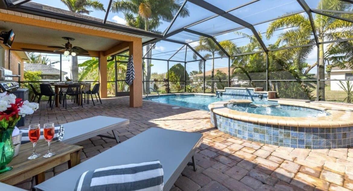 Tranquil Palms Heated Pool Spa Outdoor Tv & More Villa Cape Coral Exterior photo